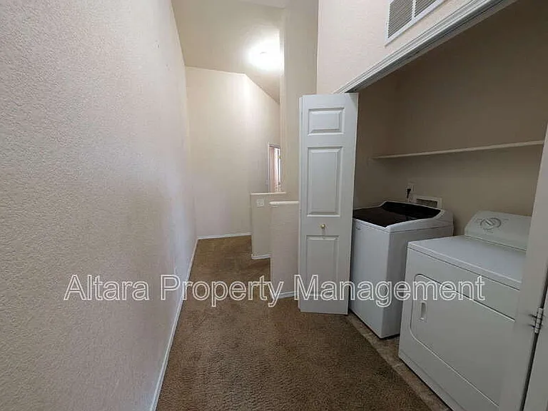 4848 Iron Horse Villas Point — Photo 12