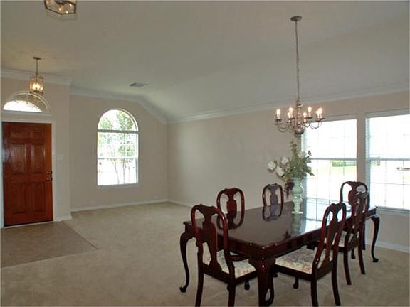 3rd image of 6815 Adella Ct