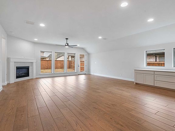 7th image of this home