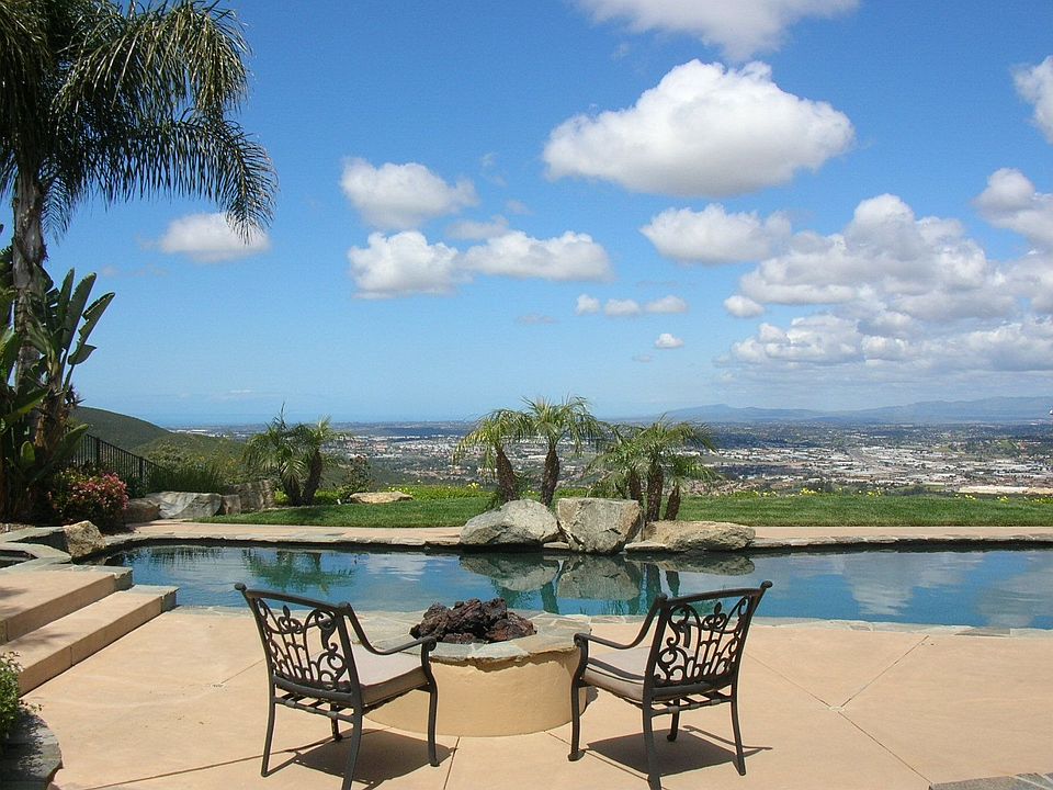 1st image of 340 Oceanview Dr