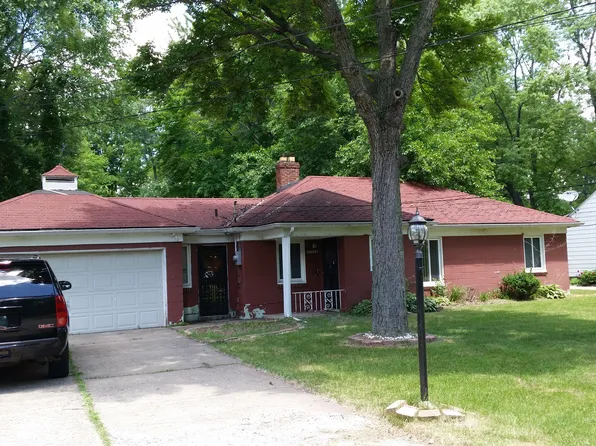 21718 8 1/2 Mile Rd, Southfield, MI 48075