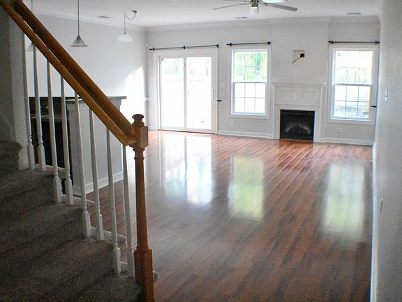 4th image of 1121 Americus Ave