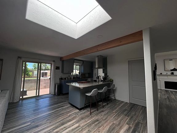 4th image of 7601 Vista Cedro Ct NE