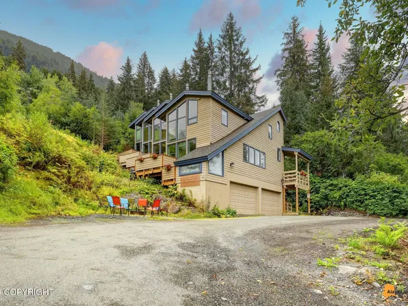 144 Lower Ter APT 1, Girdwood, AK 99587