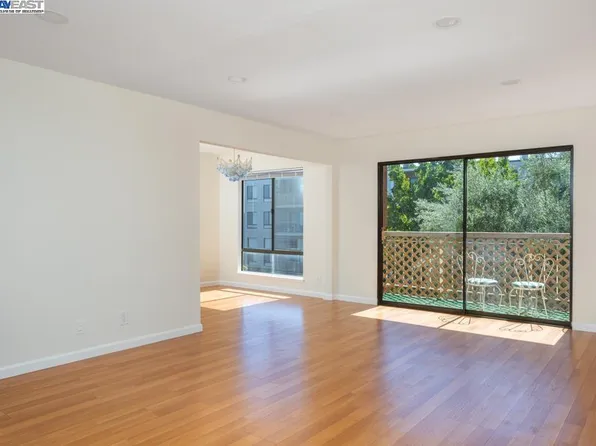 370 N Civic Dr APT 411, Walnut Creek, CA 94596