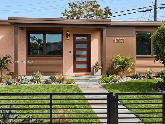 4th image of 4321 SW 107th Ct