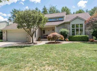 4702 Blossom Cir, Midland, MI 48642