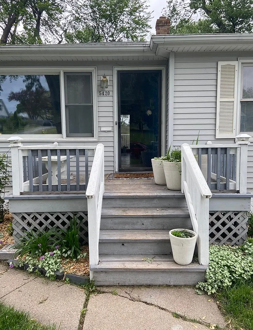5420 Spring St — Photo 1