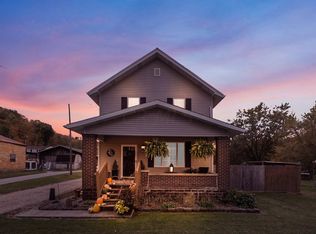 35975 Water St, Union Furnace, OH 43158