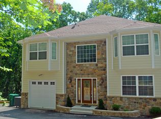 65 Mulberry Ln, East Stroudsburg, PA 18301