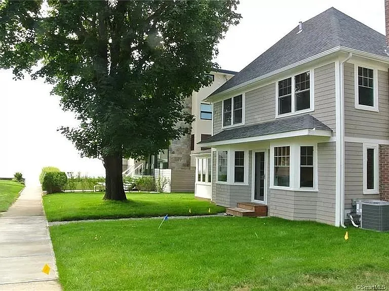 4 bed, 3.5 bath, 1707 sqft, $3,500 — Photo 2