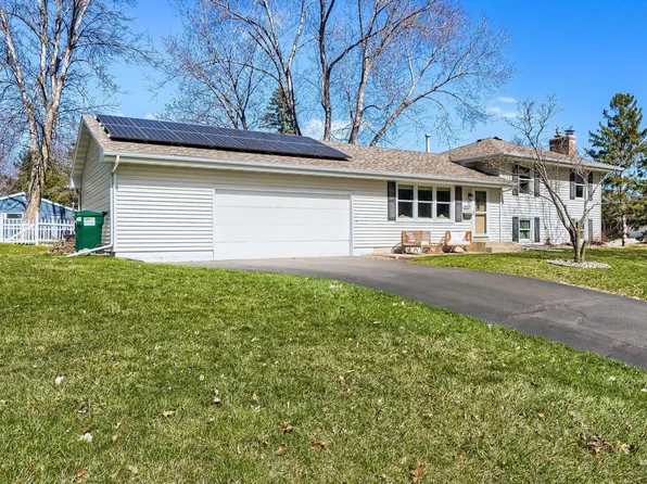 8605 Poplar Bridge Curv, Bloomington, MN 55437