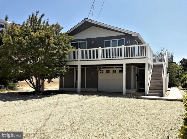 16 W 23rd St, Barnegat Light, NJ 08006