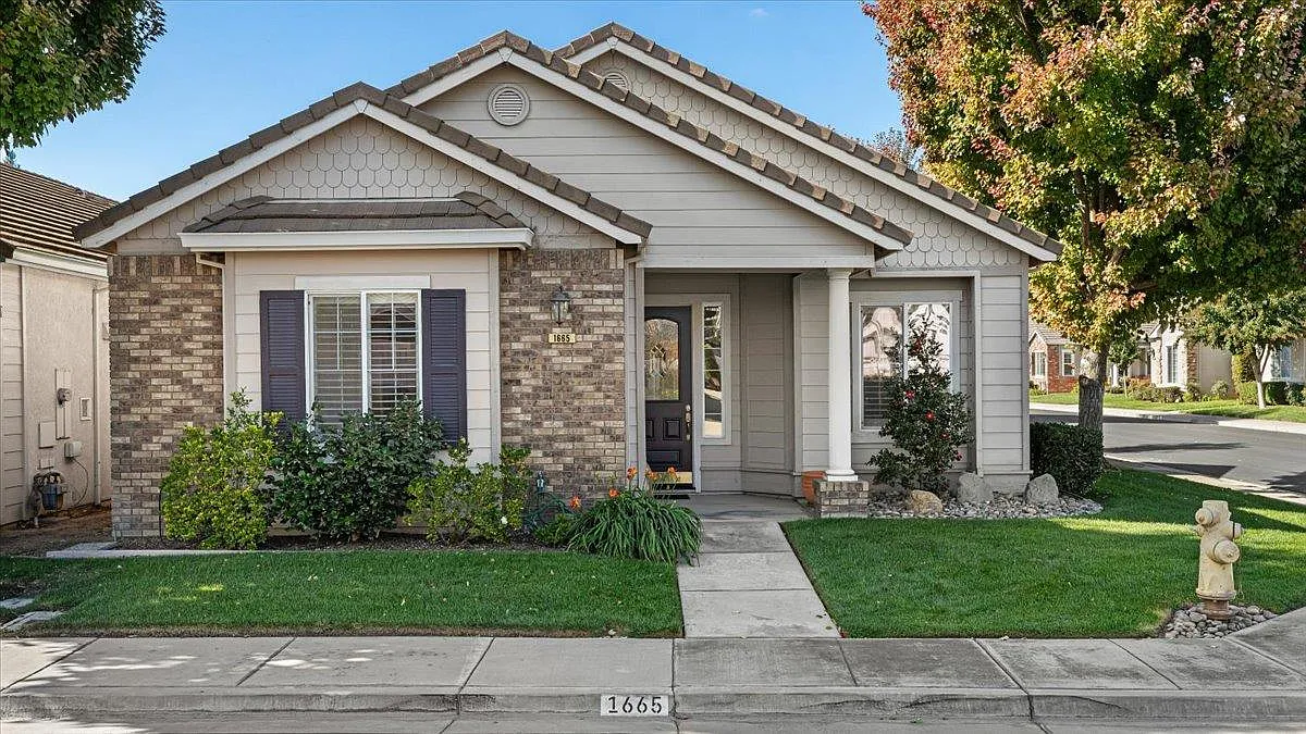 1665 Windy Cove Ln photo 1