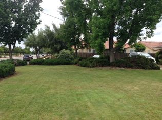 8615 N Chestnut Ave, Fresno, CA