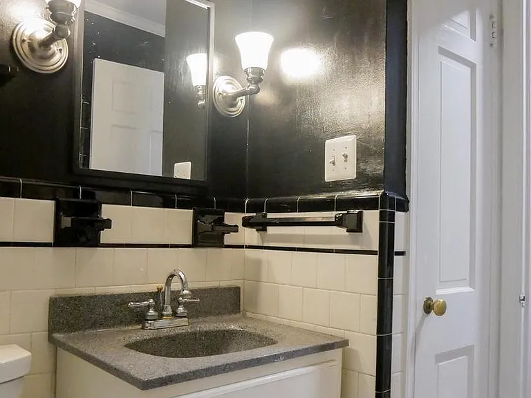 26015 Woodfield Rd — Photo 26