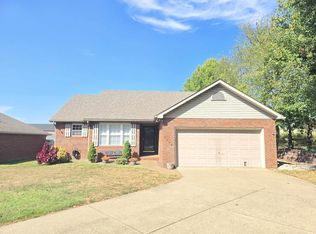 3746 Five Oaks Dr, Evansville, IN 47725