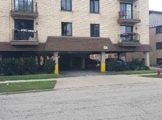 9815 Lawrence Ct APT 1B, Schiller Park, IL