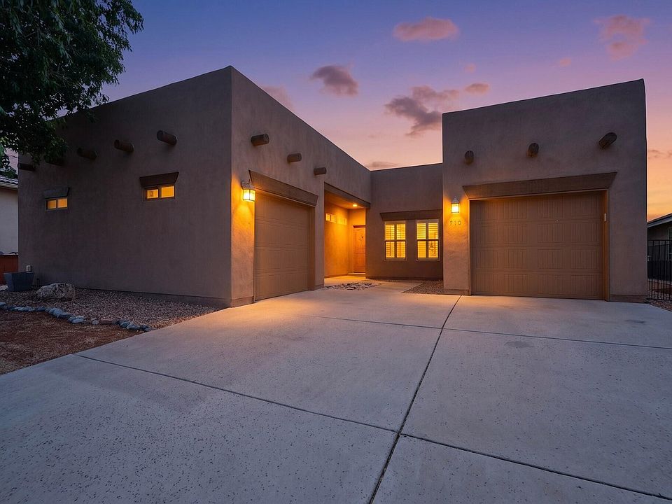 1st image of 910 Mountain Phlox Way