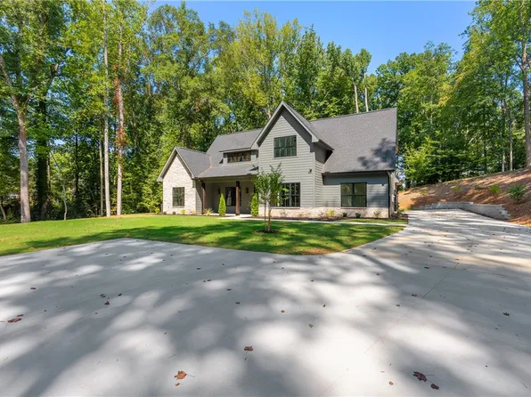 188 Graylyn Dr, Anderson, SC 29621