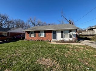 5402 Riata Dr, Louisville, KY 40218