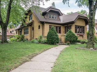 405 N 49th St, Milwaukee, WI 53208