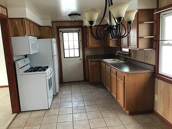 4th image of 51 Hanson Dr