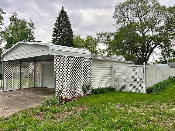 4th image of 31 Winding Ln