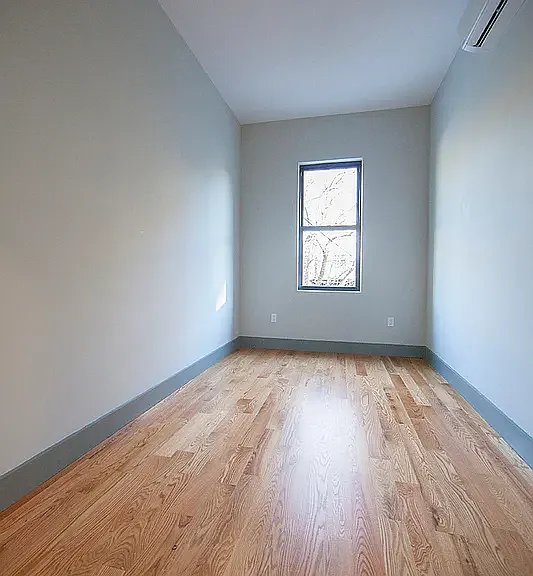 86 Suydam St #1R — Photo 6