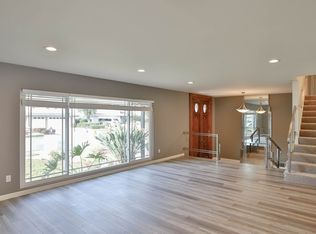 2213 N Mantle Ln, Santa Ana, CA 92705