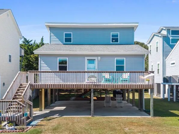1123 S Topsail Drive, Surf City, NC 28445