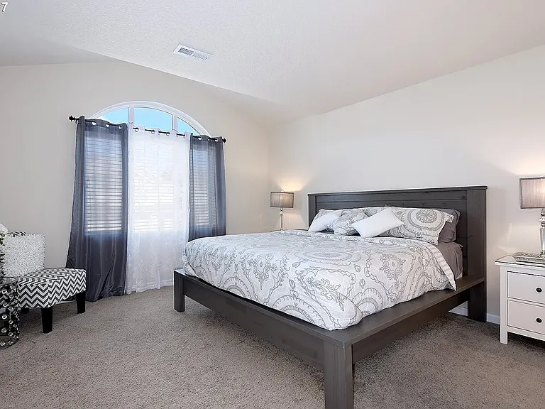 15864 SE Swift Ct — Photo 9