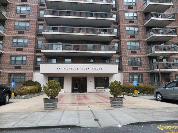 3rd image of 1376 Midland Ave APT 306