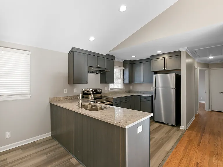 1312 Goodwin Rd — Photo 8
