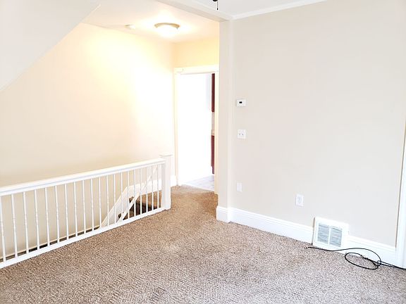 5th image of 2336-2338 Butler St #2
