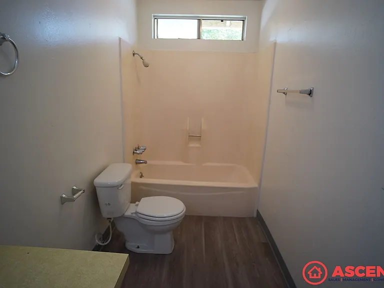1849 Golden State Ave — Photo 8
