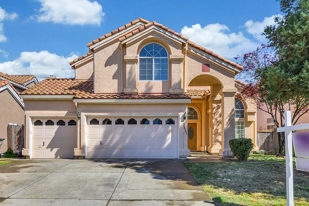 5831 Sternsburg Way photo 1