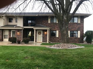 6700 Mariner Dr, Racine, WI 53406