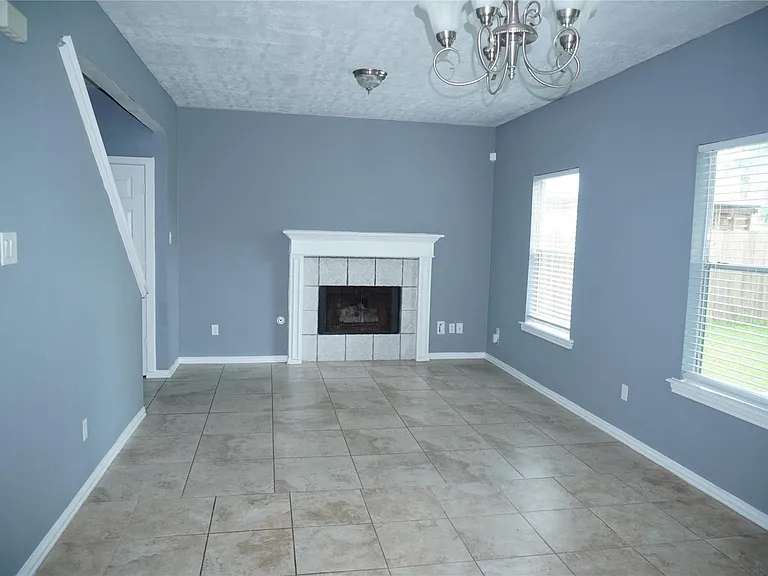 3352 Jan Ct — Photo 7