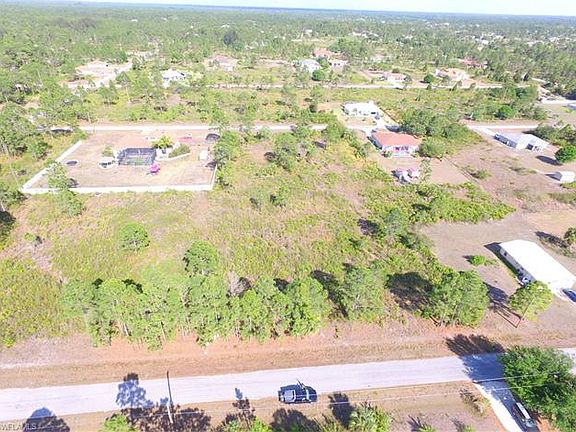 2nd image of 1014 Poinsettia Ave