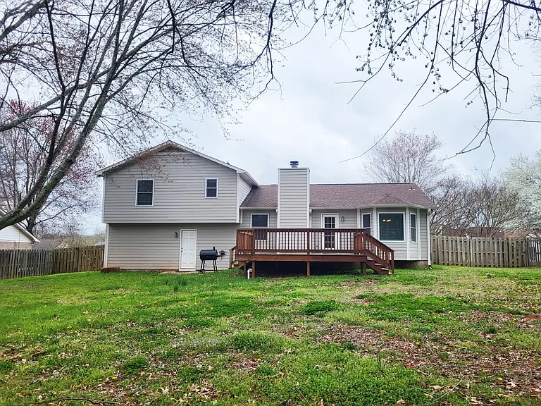 115 Sabel Cir — Photo 24