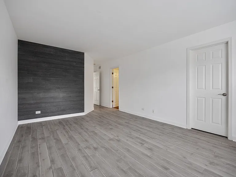 54 Egg Harbour Ct — Photo 15