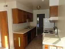 3rd image of 111 E Heather Way
