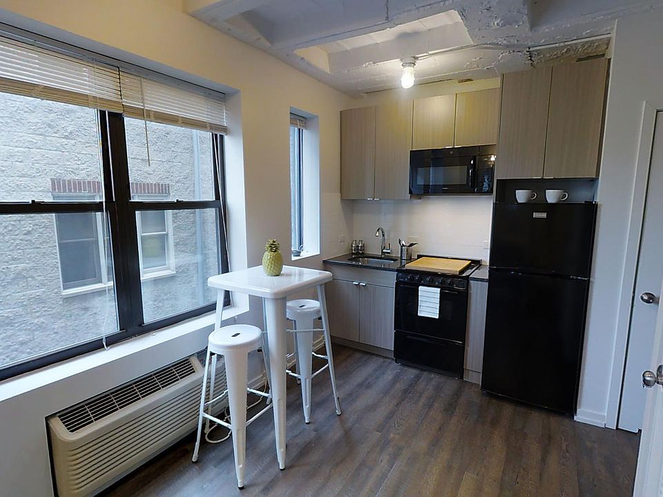 1st image of 5700 N Winthrop Ave #1STUDIO