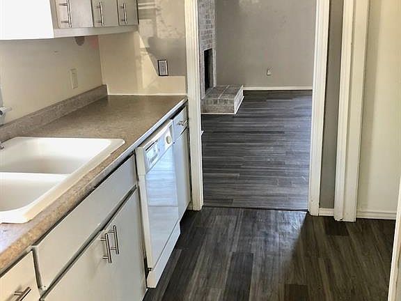 4th image of 2309 Heatherfield Ln