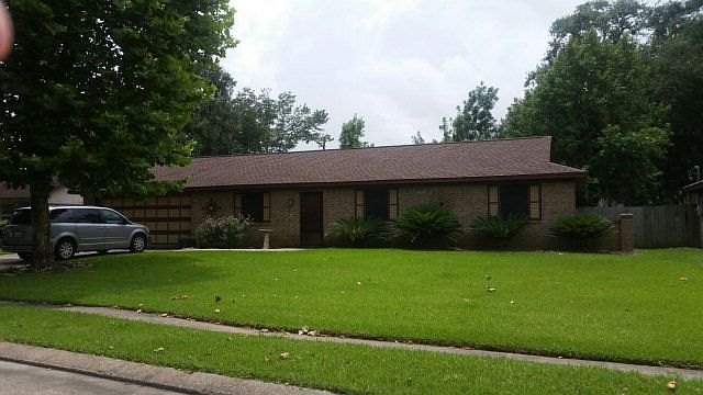 1st image of 211 Larkspur St