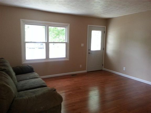 3rd image of 235 W Garland Ave