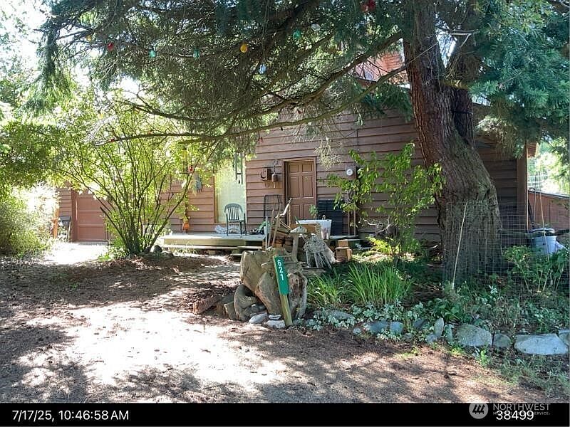 1st image of 621 S Street