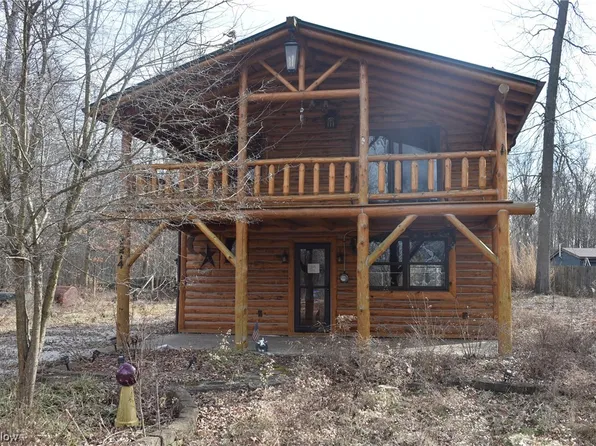 9574 Bear Hollow Dr, Deerfield, OH 44411