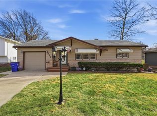 311 NE Arlington Cir, Lees Summit, MO 64063